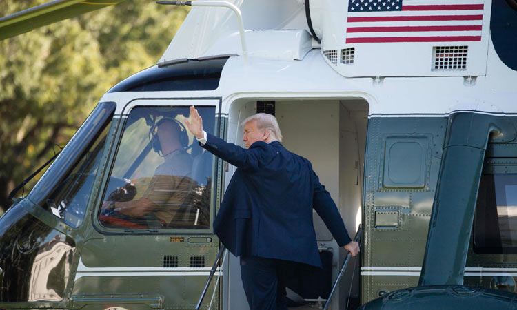 Donald-Trump-Helicoptered