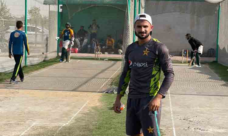 Sahibzadar-Farhan-Cricketer