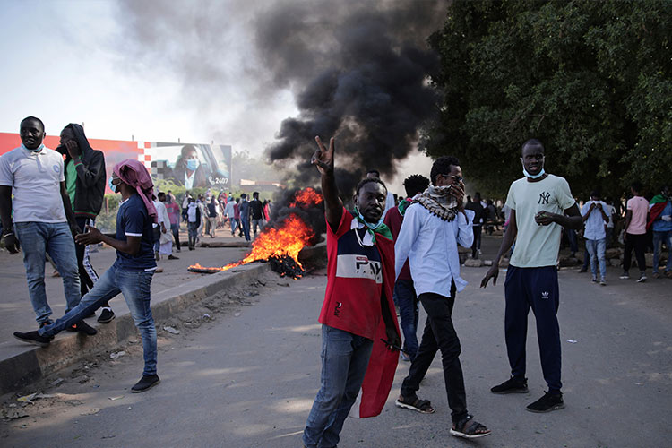 Sudan-protest1-750x450