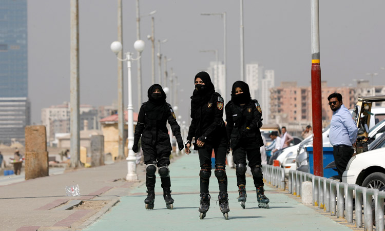 KarachiPolice-women