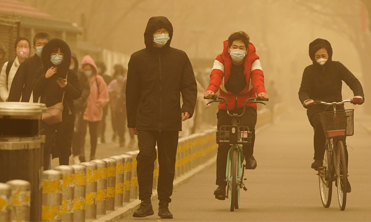 China-Sandstorm-Residents