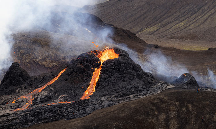 Volcano-Iceland-750x450