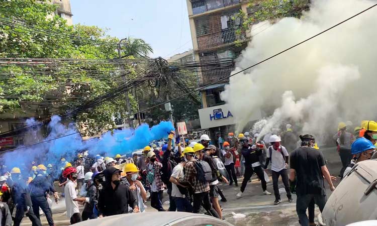 Myanmar-Protesters-Smoke