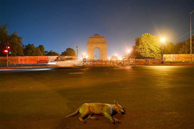 Delhi-Curfew-2