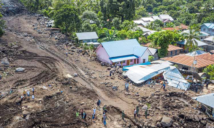 Indonesia-Landslides-1