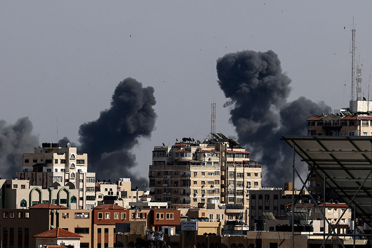 Gaza-airstrike-750x450