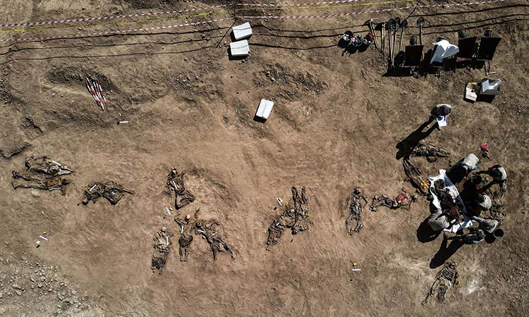 Iraq-mass-grave-June14-main3-750