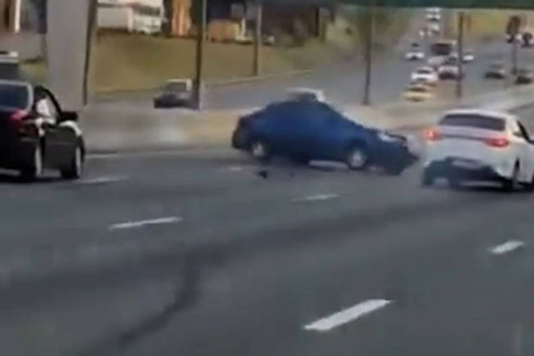 VIDEO: Reckless motorists race on Moscow street, similar to action ...