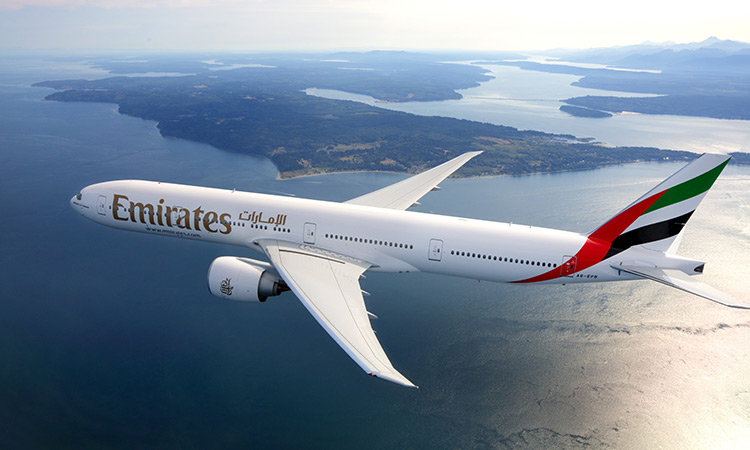 Emirates-Flying-750x450