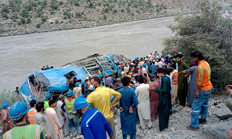 Pakistan-Bus-Accident-main1-750