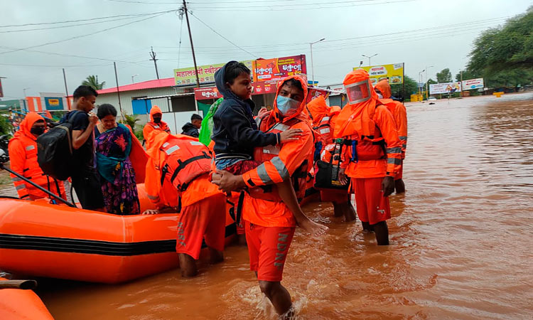 Flood-rescuers