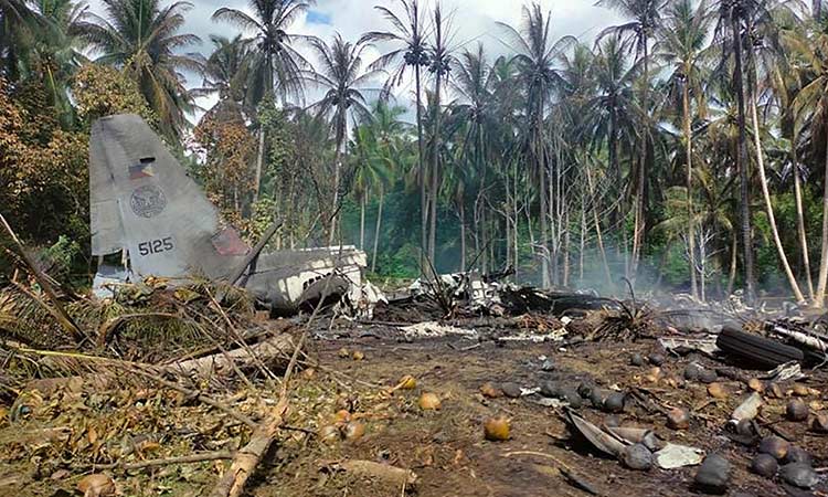 Philippines-Military-Plane-crash-750