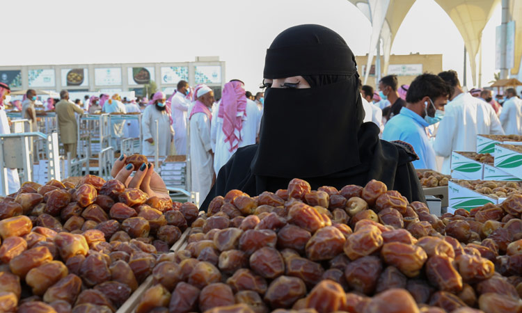 Dates-Saudilady