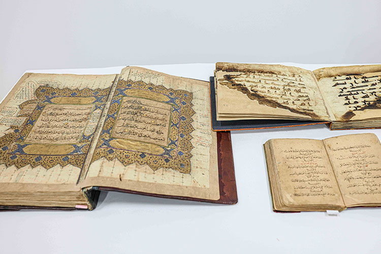 Rare-manuscripts-750x450
