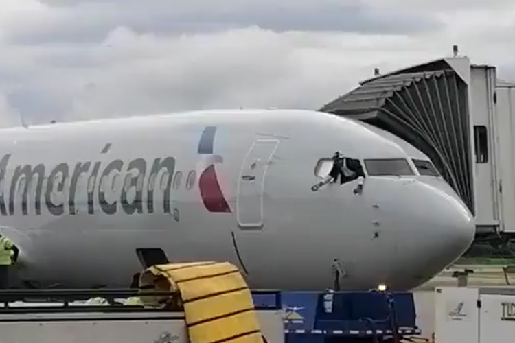 VIDEO: Passenger enters plane’s cockpit, damages control panel at ...