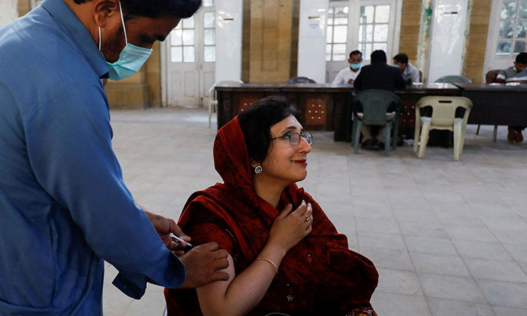 VaccineKarachi-Reuters1