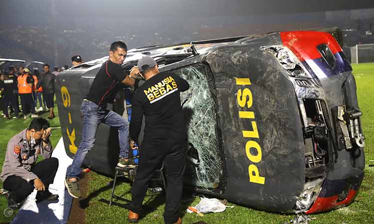 Indonesia-Soccer-Deaths-Oct2-main1-750