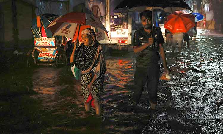 Bangladesh-floods-Oct25-main2-750