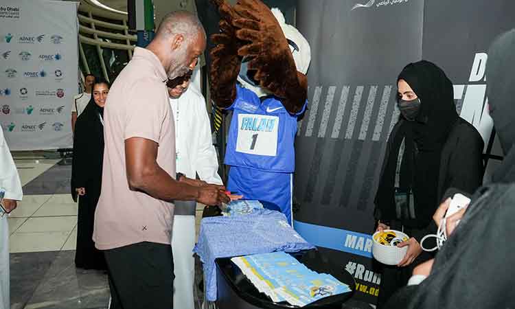 Michael-Johnson-Abu-Dhabi-Marathon-750