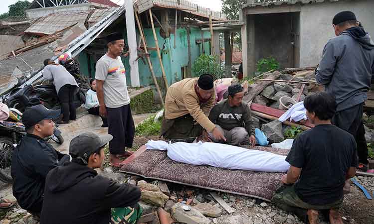 Indonesia-earthquake-Nov22-main1-750