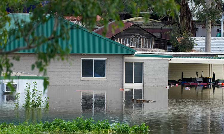 Australia-Floods-March3-main1-750