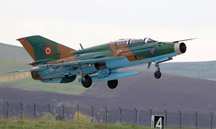 MiG-21-LanceR-750