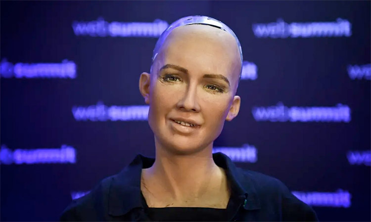 Sophia-humanoid-robot-750