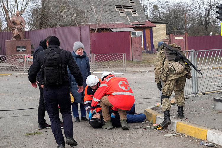 Ukraineflee-rescuers