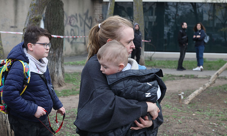 Ukraine-flee-mothersons