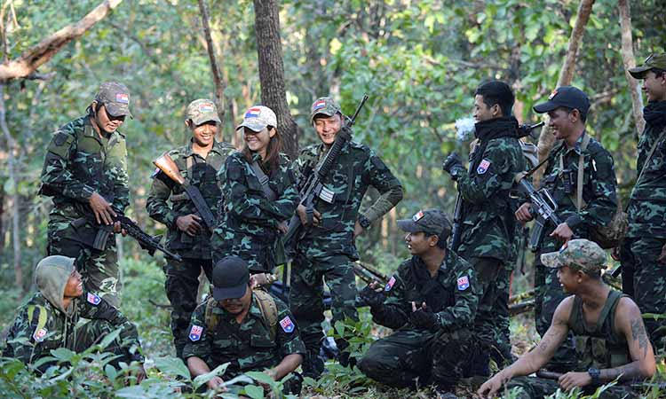 Myanmar-guerrilla-fighters-750