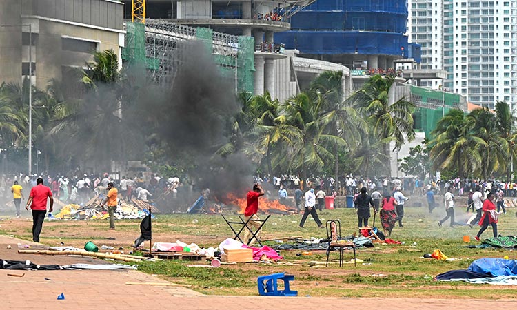 Sri-Lanka-clashes-main2-750