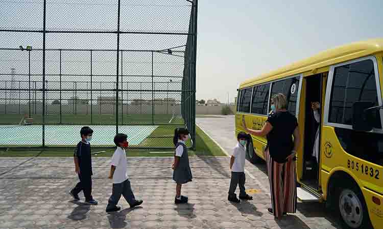 Dubaischool-students-bus