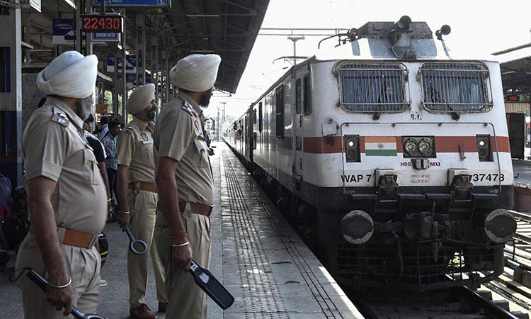India-Cancel-train-services-main2-750