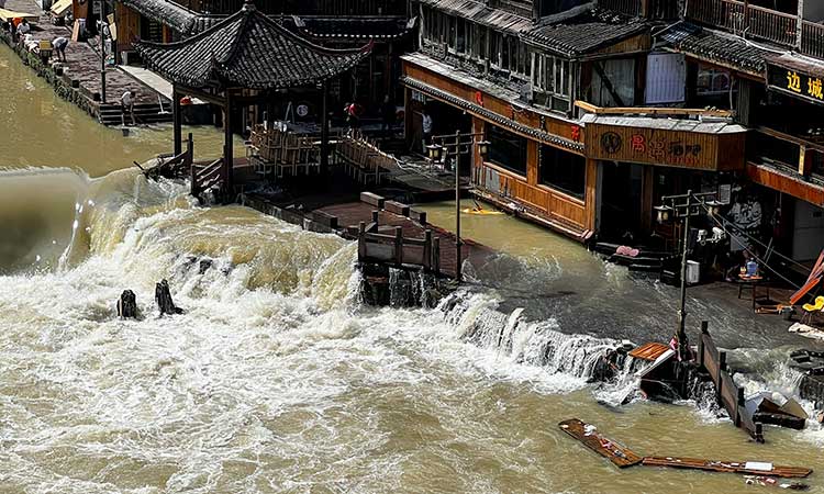 China_Flooding_June09-main1-750