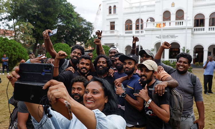 Selfie-Lankans