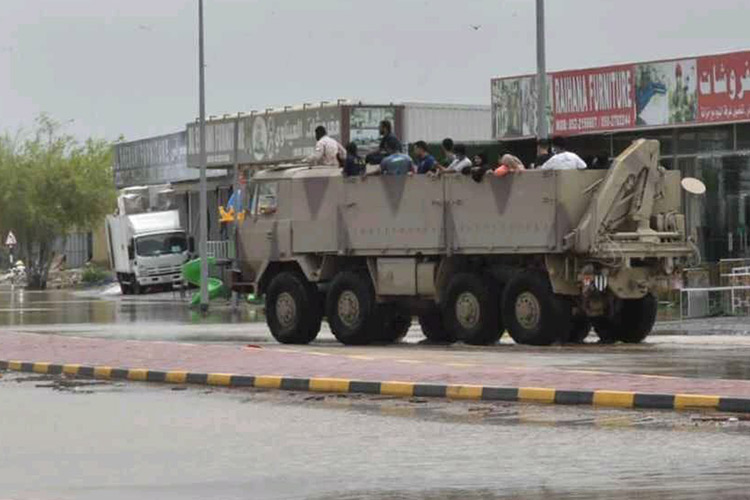 UAE-rescues-flood-hit-resident-750x450