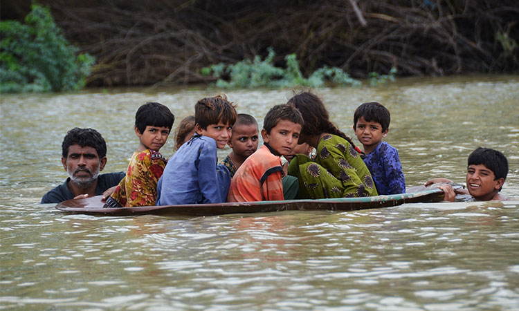 Pakistanflood-kids2