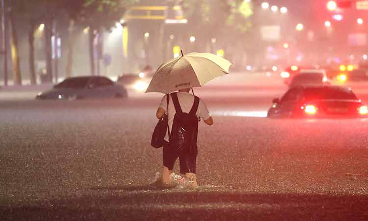Seoul-rains-Aug9-main1-750