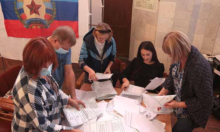 Russia-Ukraine-referendum-Sept28-main1-750