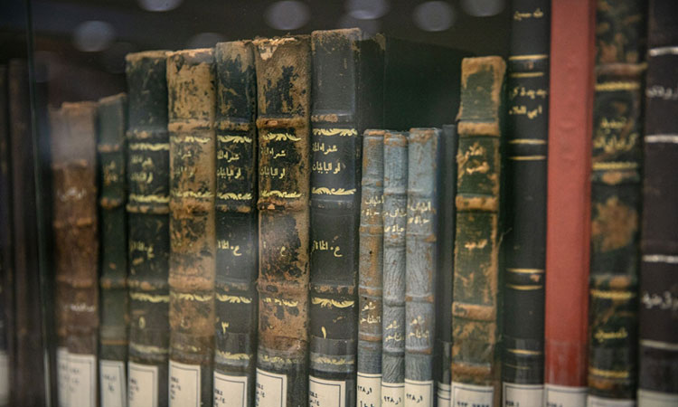 Books-Sharjah-library