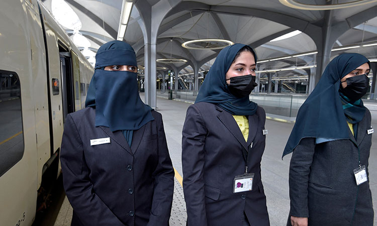 Saudiwomen-Train-conductors