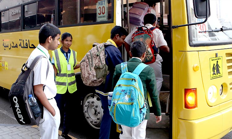 Schoolbus-Kamal-750x450