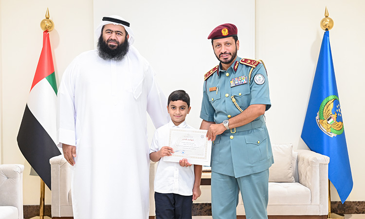 Sharjah-Police-honour-child-750x450