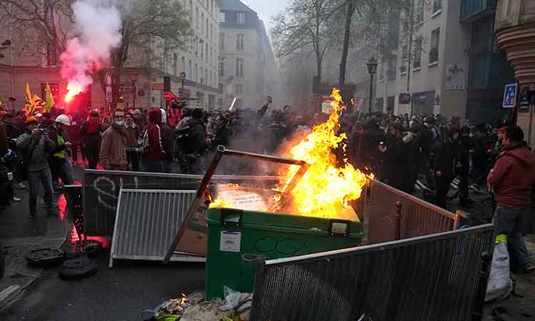 Paris-Protest-Apri15-main3-750