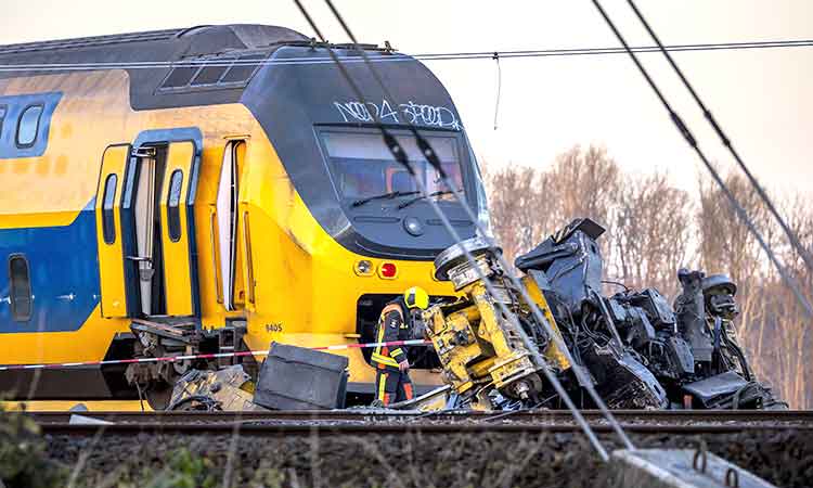 Train-accident-The-Hague-main2-750