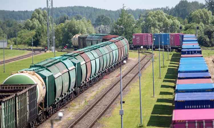 Russia-freight-train-750