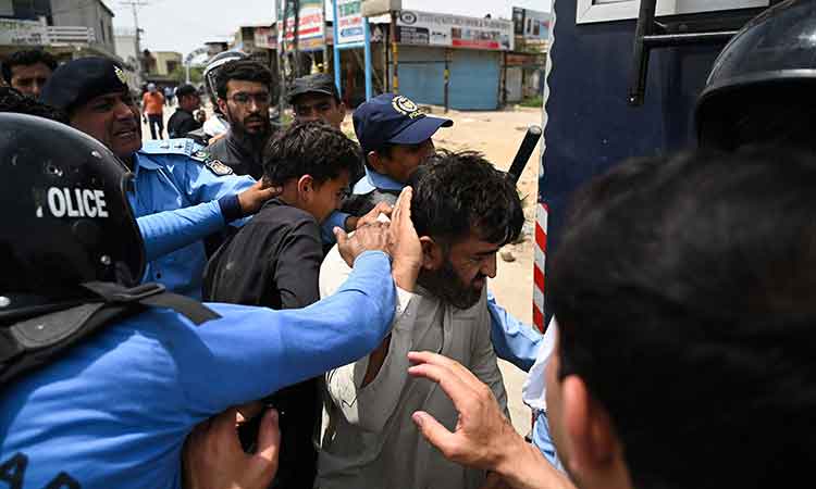 Pakistan-arrest-May11-main1-750