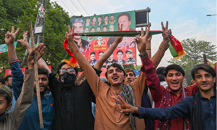 PTI-supporters-Pesh-May11