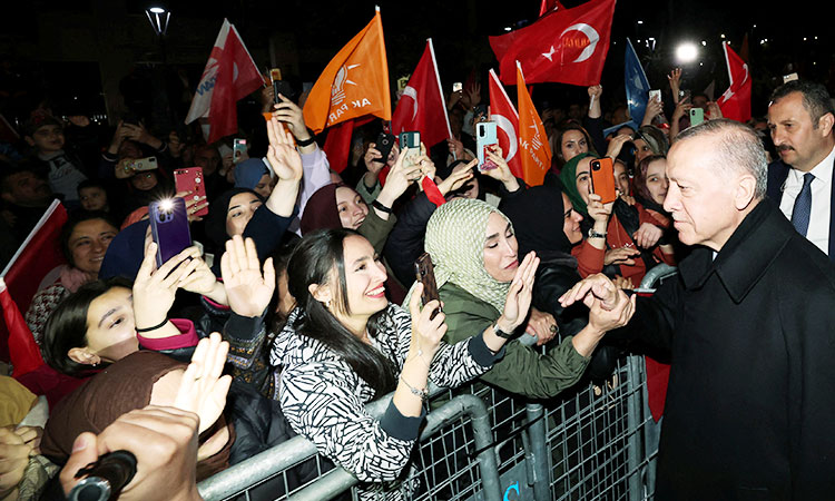 Erdogan-pollday-supporters