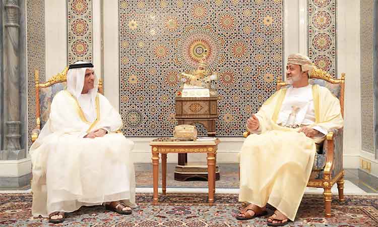 سلطان عمان يستقبل حاكم رأس الخيمة